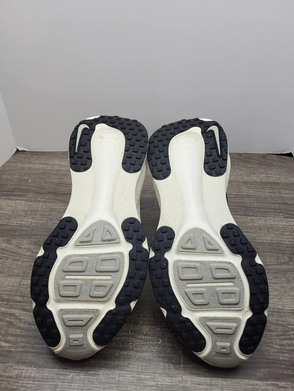 Nike Vomero 18 Running Shoes Sneakers Black White ZoomX ReactX Women's Size 7.5